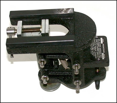 AO 900 Bench Microtome